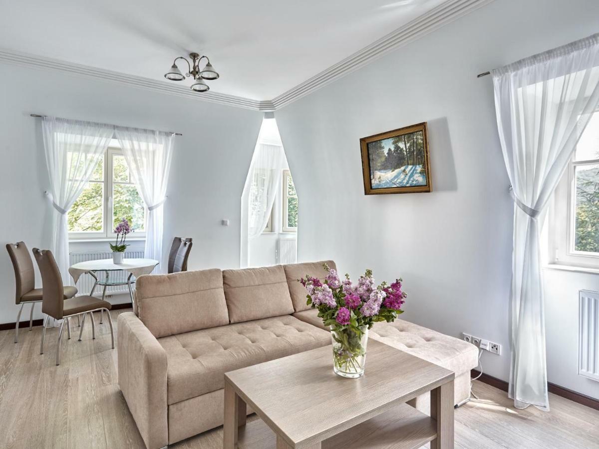Apartment Villa Dionysus Karlovy Vary Exterior photo
